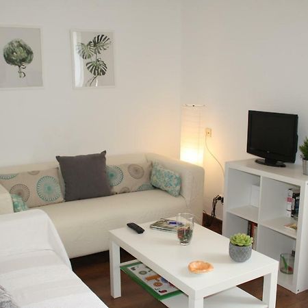 Apartamento Tia Maria Apartment Malaga Exterior photo