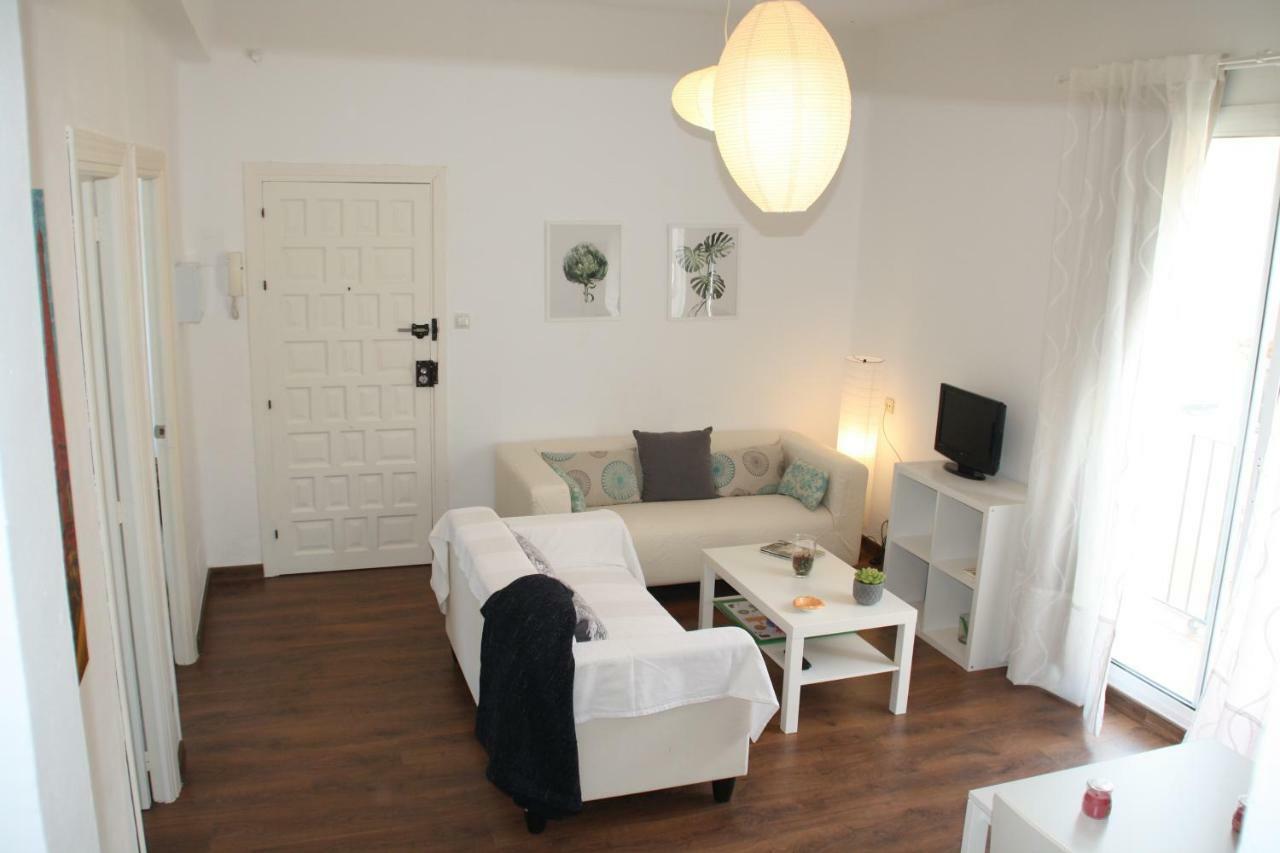 Apartamento Tia Maria Apartment Malaga Exterior photo