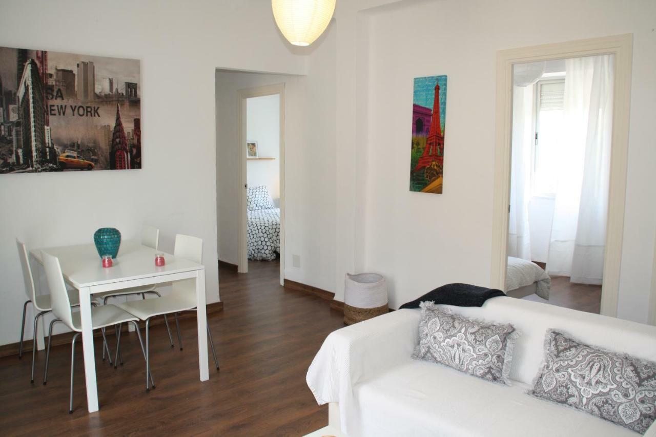 Apartamento Tia Maria Apartment Malaga Exterior photo