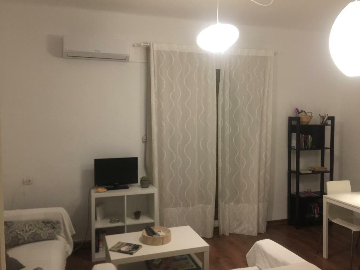Apartamento Tia Maria Apartment Malaga Exterior photo
